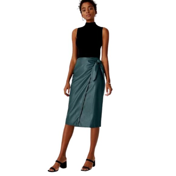 NWT Womens Petite Size 0 0P Ann Taylor Green Faux Leather Wrap Pencil Skirt NEW - Picture 1 of 3